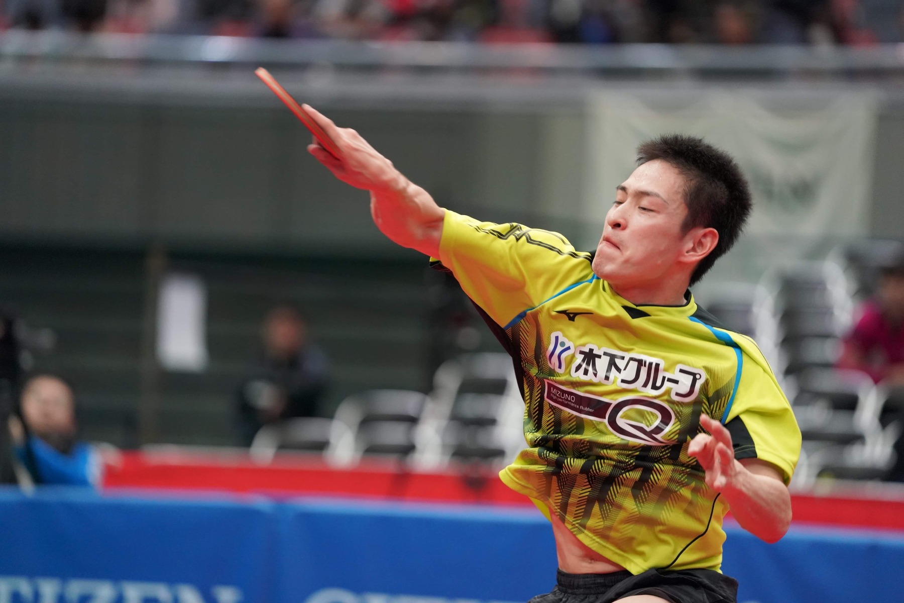 試合をする大島選手